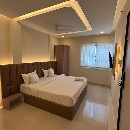 Hotel Vilaasitaa Vijay Nagar Indore Eksteriør billede