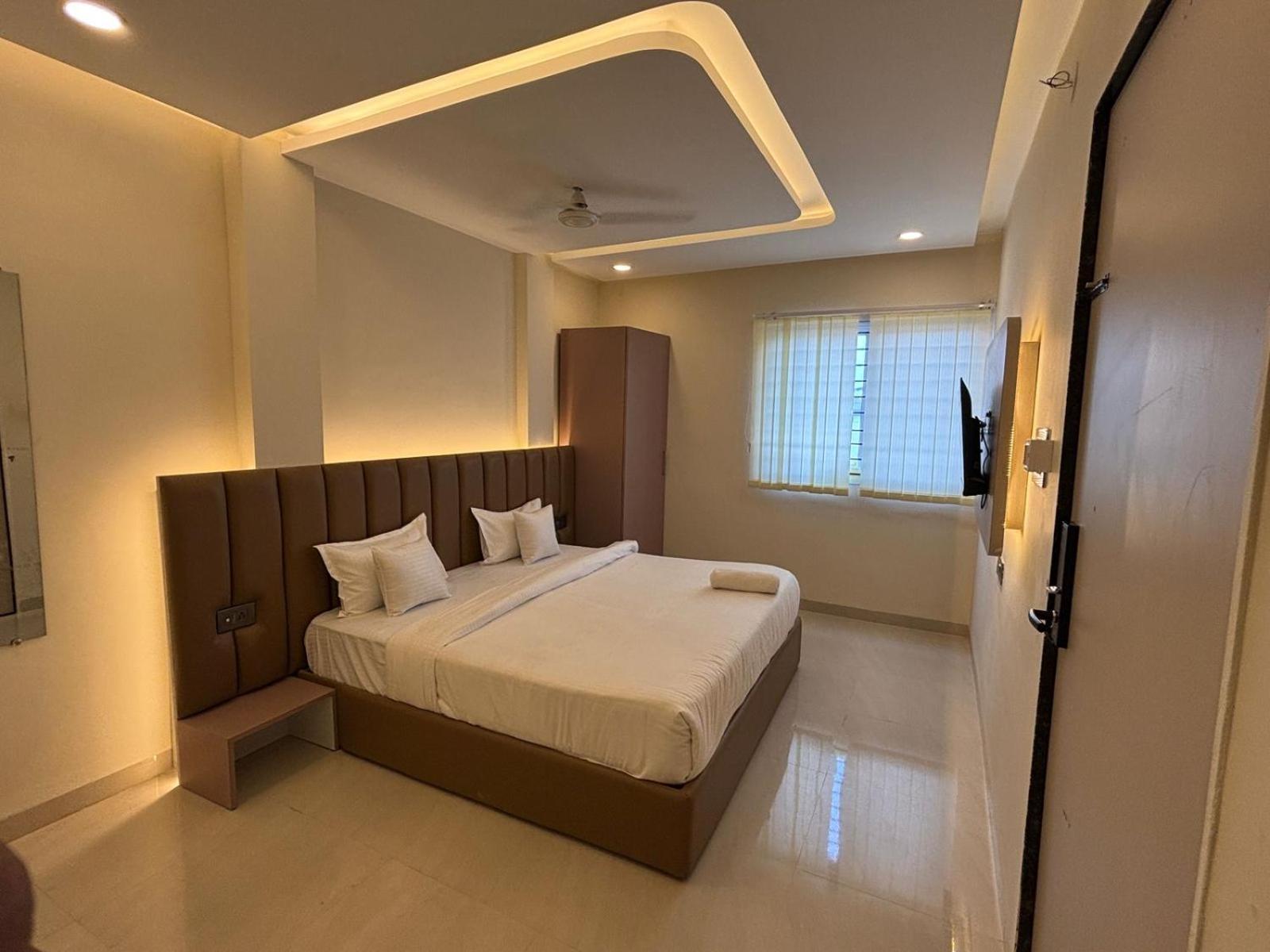 Hotel Vilaasitaa Vijay Nagar Indore Eksteriør billede